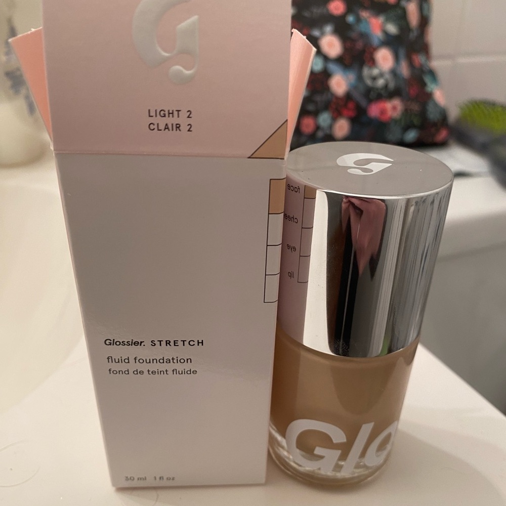 Glossier Stretch Foundation in Light 2